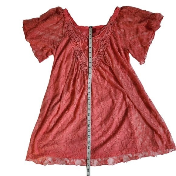 V Cristina flutter sleeve floral print lace overlay top sz M - Picture 11 of 12